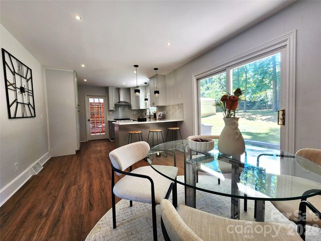 3528 Enfield Road, Charlotte, NC 28205