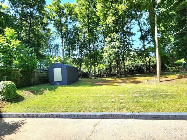 3528 Enfield Road, Charlotte, NC 28205