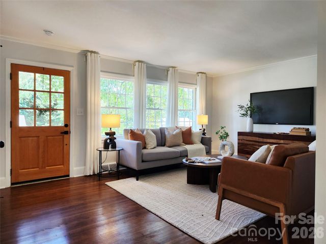 3528 Enfield Road, Charlotte, NC 28205