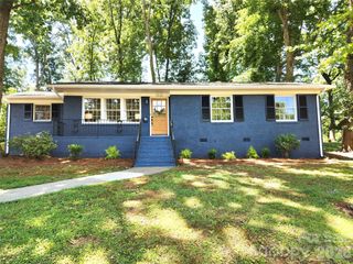 3528 Enfield Road, Charlotte, NC 28205
