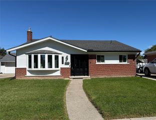 2804 Dunlop Street, Trenton, MI 48183