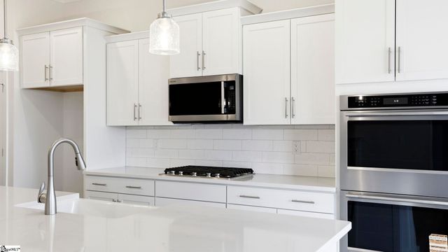 222 Barred Owl Road, Travelers Rest, SC 29690