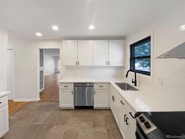 2900 S Downing Street, Englewood, CO 80113