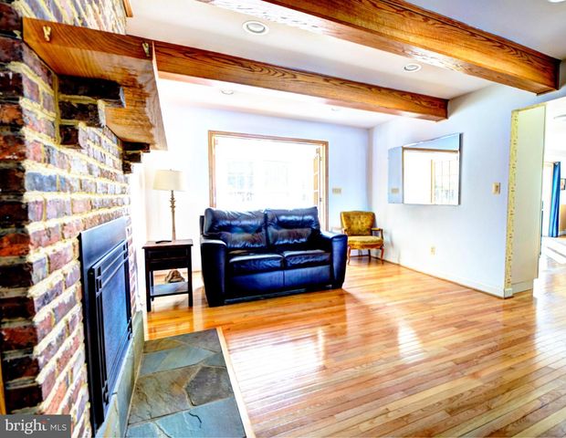 439-A LAKELAND RD N, Severna Park, MD 21146