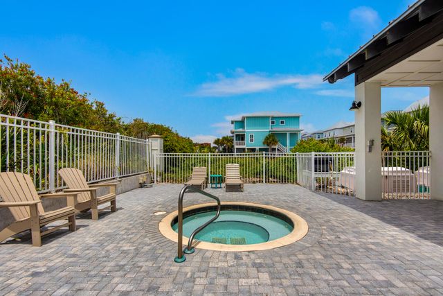 1422 Seaside Circle, Navarre, FL 32566