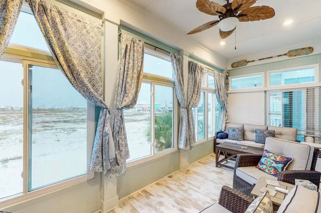 1422 Seaside Circle, Navarre, FL 32566