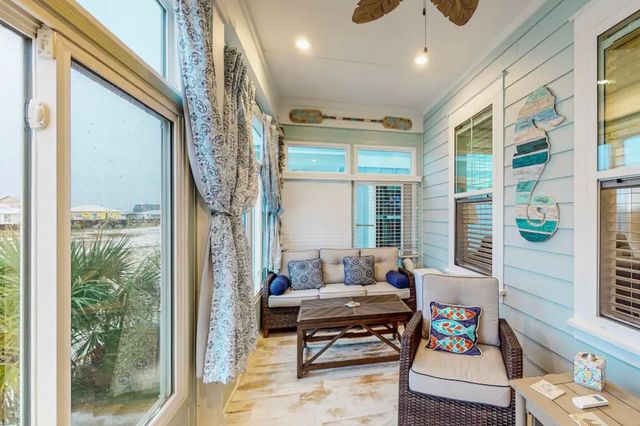 1422 Seaside Circle, Navarre, FL 32566