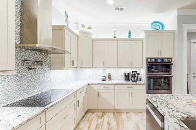 1422 Seaside Circle, Navarre, FL 32566