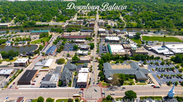 27 N Lincoln Street, Batavia, IL 60510