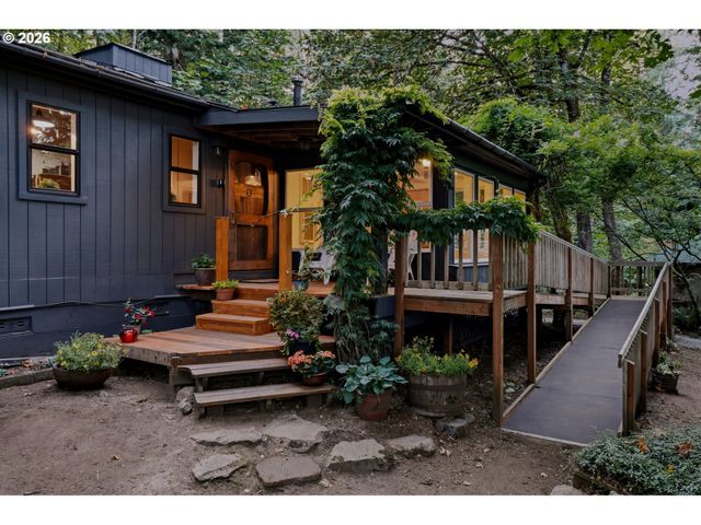 141 MORNING WINGS Ln, Washougal, WA 98671