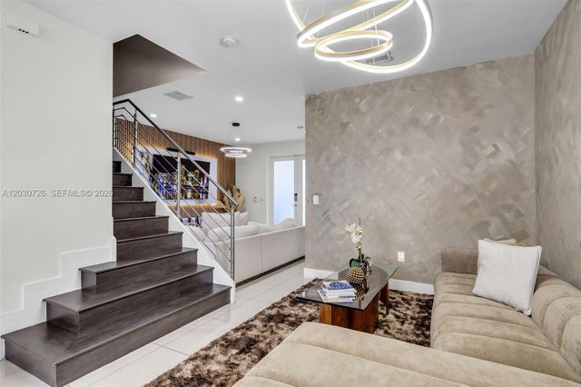 10545 NW 63rd Terrace, Doral, FL 33178
