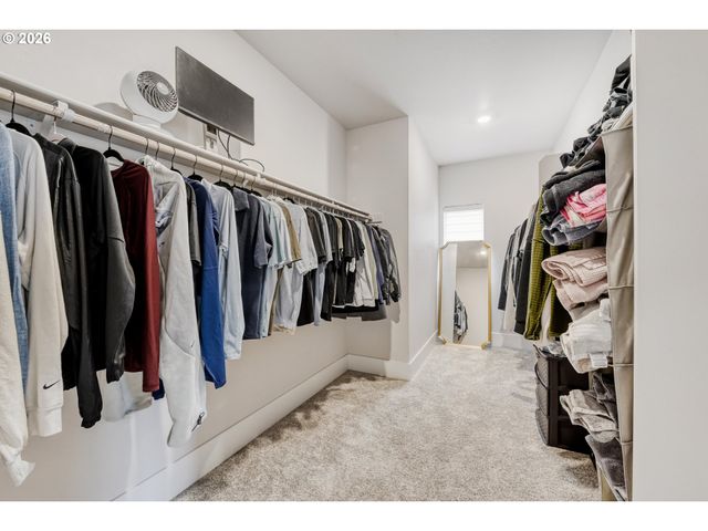 13998 Sw 165TH Ave, Tigard, OR 97223