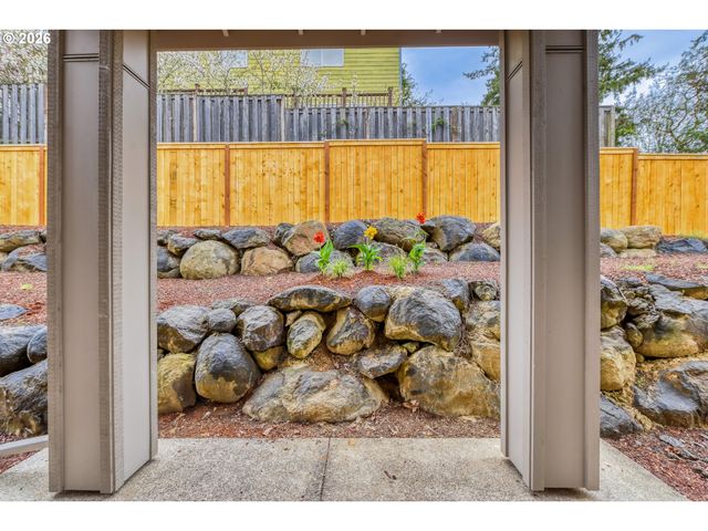 13998 Sw 165TH Ave, Tigard, OR 97223