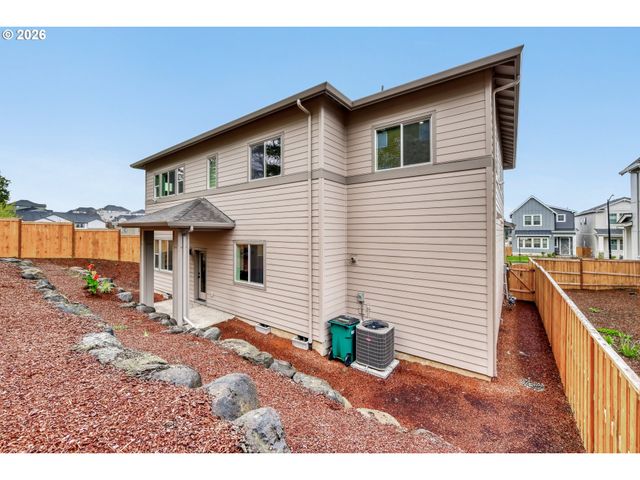 13998 Sw 165TH Ave, Tigard, OR 97223