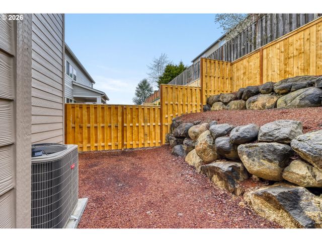 13998 Sw 165TH Ave, Tigard, OR 97223