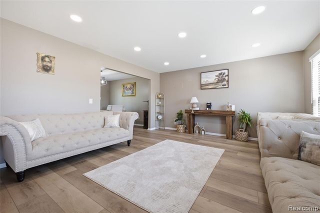 56291 Hastings Drive, Macomb, MI 48042