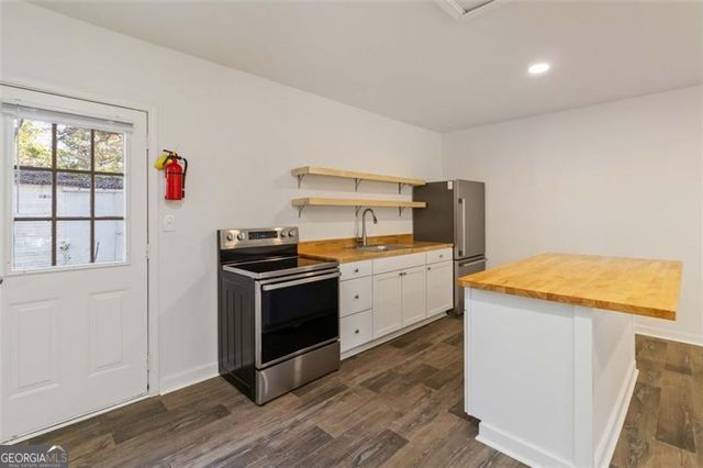 1535 Lake Jodeco Road, Jonesboro, GA 30236