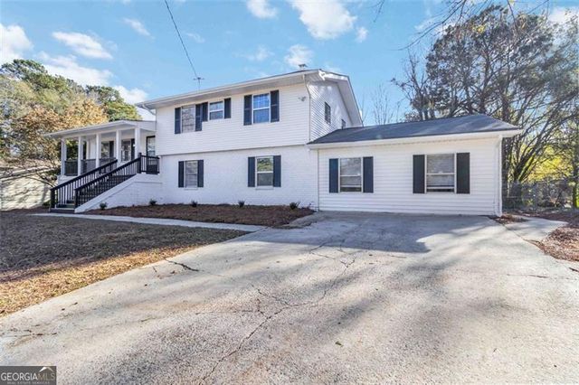 1535 Lake Jodeco Road, Jonesboro, GA 30236