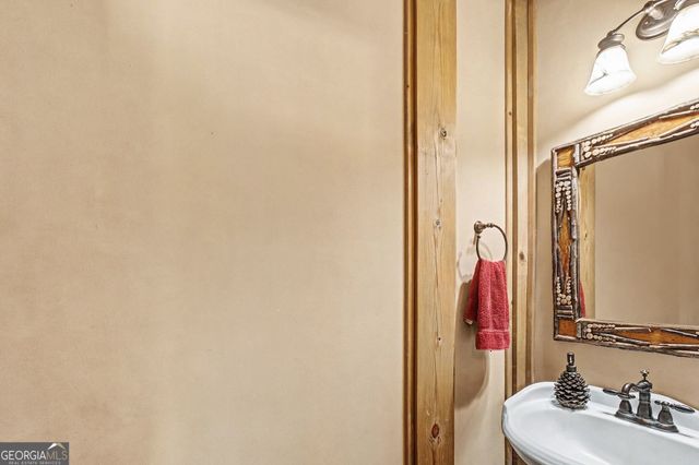 1051 Lake Rutledge Road, Rutledge, GA 30663