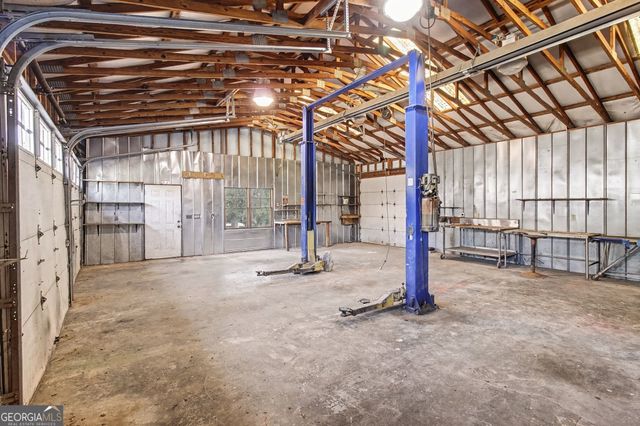 1051 Lake Rutledge Road, Rutledge, GA 30663