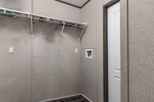 275 Bryan Street, Zavalla, TX 75980