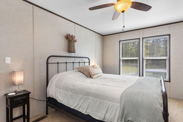 275 Bryan Street, Zavalla, TX 75980