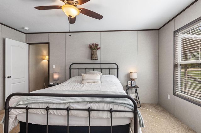 275 Bryan Street, Zavalla, TX 75980