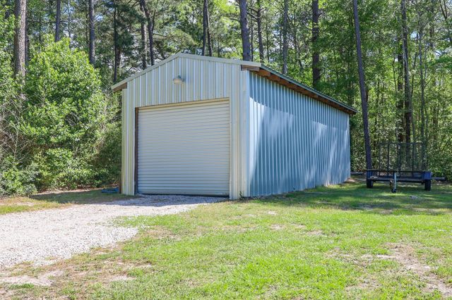 275 Bryan Street, Zavalla, TX 75980