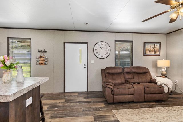 275 Bryan Street, Zavalla, TX 75980