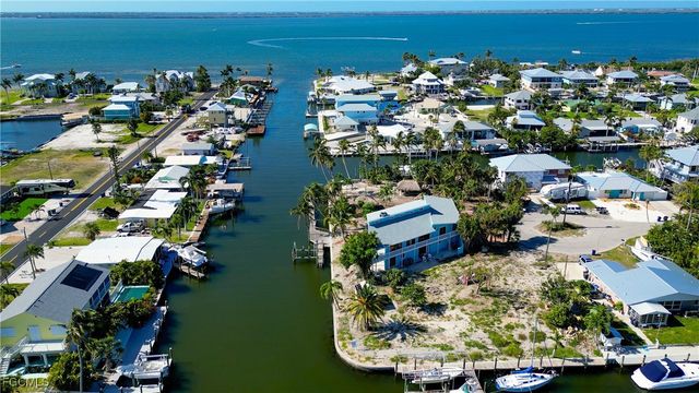 3544 Emerald AVE, St James City, FL 33956