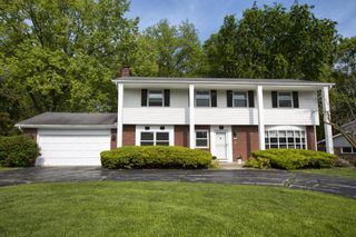 6538 N Bethmaur LANE, Glendale, WI 53209
