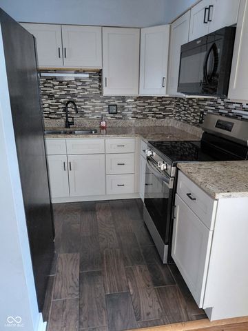 4454 Greenmeadow Circle, Indianapolis, IN 46235