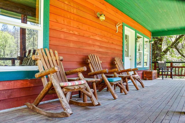 7744 Swiss Ranch Rd, Mountain Ranch, CA 95246