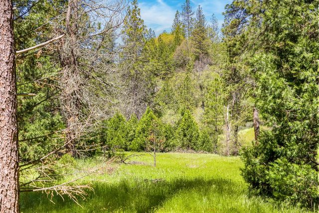 7744 Swiss Ranch Rd, Mountain Ranch, CA 95246