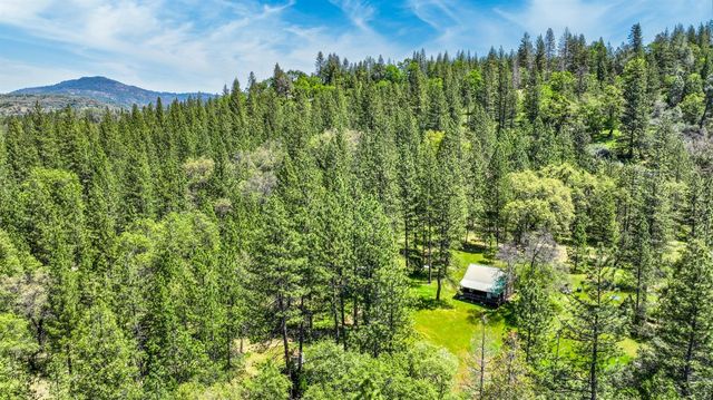 7744 Swiss Ranch Rd, Mountain Ranch, CA 95246
