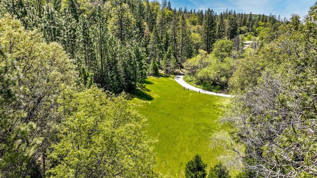 7744 Swiss Ranch Rd, Mountain Ranch, CA 95246