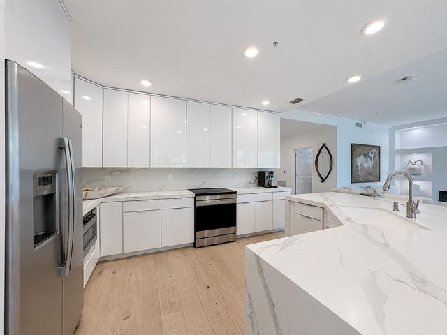 10051 CROOKED CREEK DRIVE 102, Venice, FL 34293