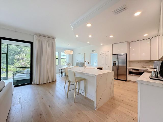 10051 CROOKED CREEK DRIVE 102, Venice, FL 34293