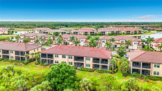 10051 CROOKED CREEK DRIVE 102, Venice, FL 34293