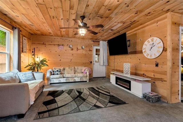 615 Lewis Grindle Road, Dahlonega, GA 30533