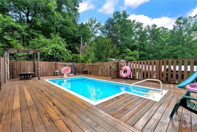 615 Lewis Grindle Road, Dahlonega, GA 30533
