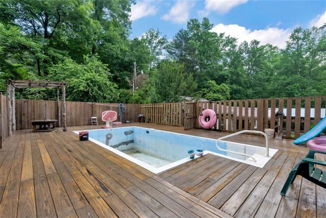 615 Lewis Grindle Road, Dahlonega, GA 30533