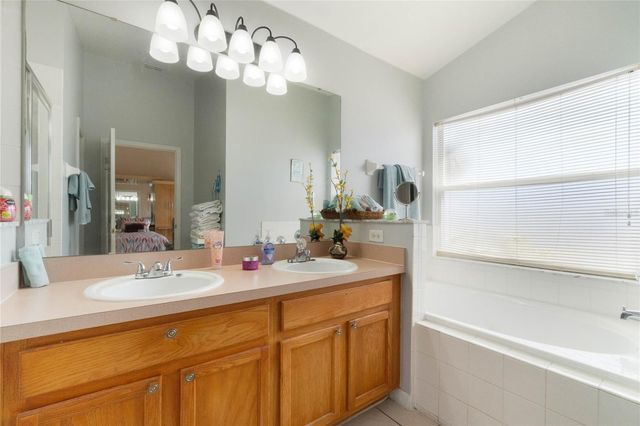 640 LADY DIANA DRIVE, Davenport, FL 33837