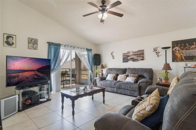 640 LADY DIANA DRIVE, Davenport, FL 33837