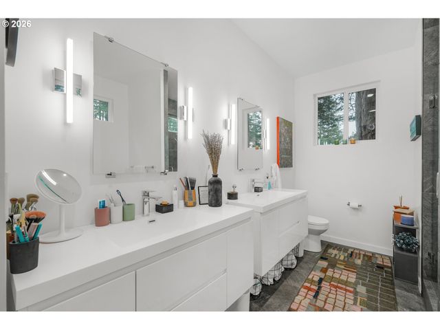 88879 HIGHWAY 42 S, Bandon, OR 97411