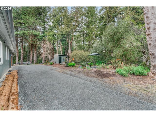 88879 HIGHWAY 42 S, Bandon, OR 97411