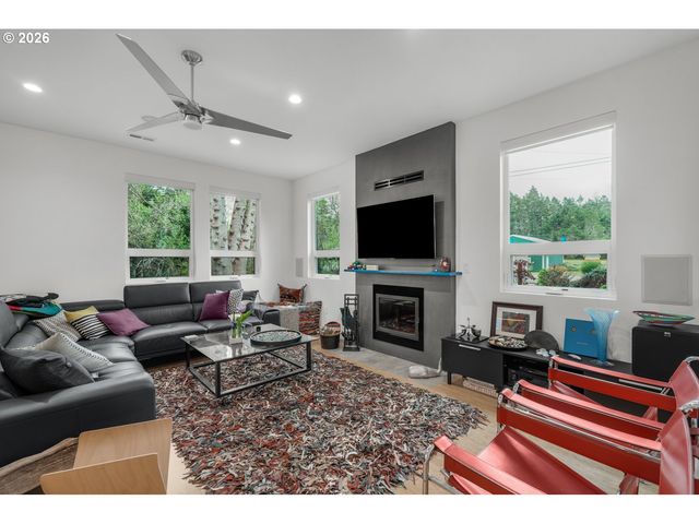 88879 HIGHWAY 42 S, Bandon, OR 97411