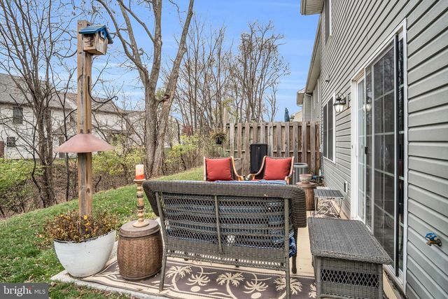 339 MELBOURNE LN, Mechanicsburg, PA 17055