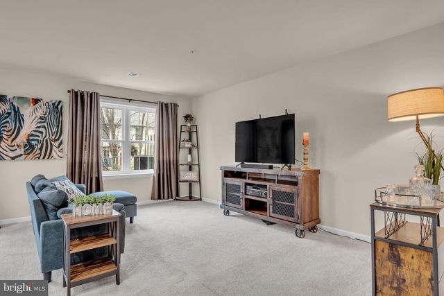 339 MELBOURNE LN, Mechanicsburg, PA 17055