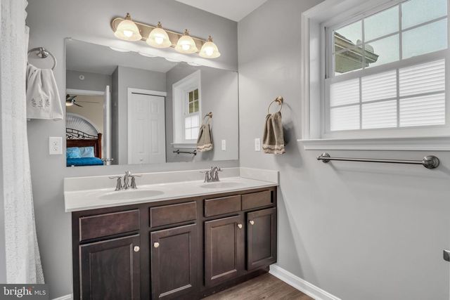 339 MELBOURNE LN, Mechanicsburg, PA 17055